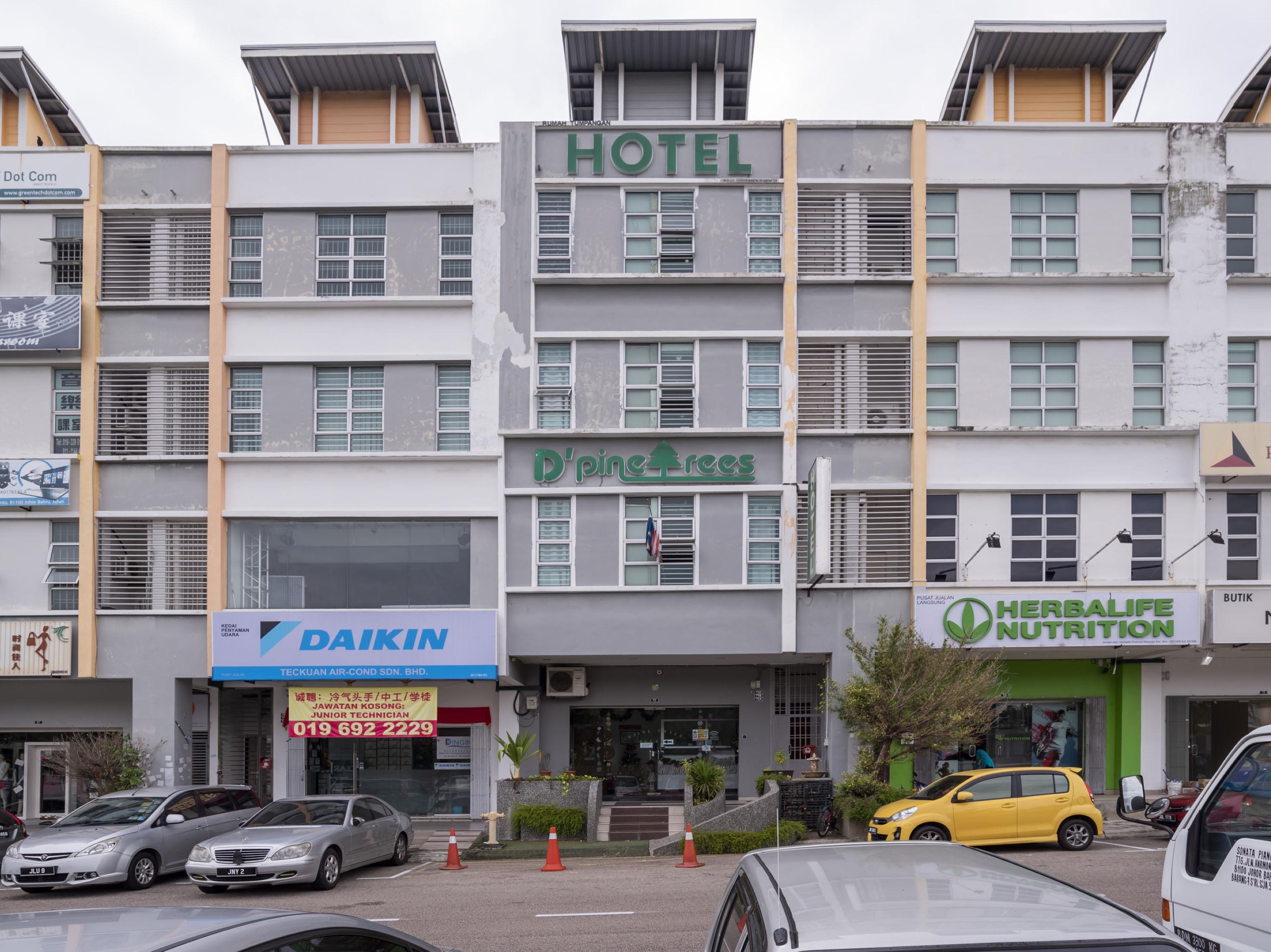 D'Pinetrees Hotel Johor Bahru Exterior photo
